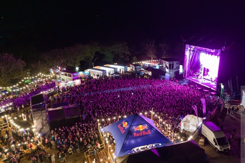 03-2023-00360 - Wonderfestiwall (18 m)