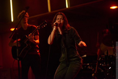 01-2024-00481 - She's The Moon (DK)