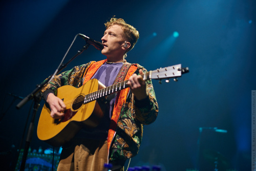 01-2024-00674 - Tyler Childers (US)
