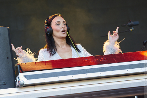 01-2024-04092 - DJ Tia Turn Tables (DK)