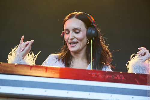01-2024-04097 - DJ Tia Turn Tables (DK)