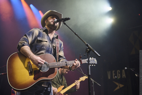 01-2025-00277 - Wade Bowen (US)