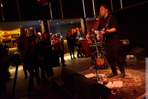 01-2016-00234 - Gavin James (IRL)