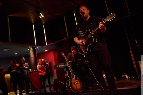 01-2016-00237 - Gavin James (IRL)