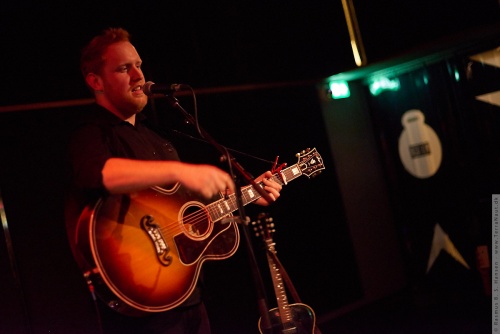 01-2016-00250 - Gavin James (IRL)