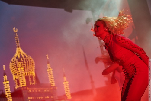 01-2016-02014 - Zara Larsson (SE)