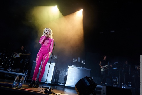 01-2016-02020 - Zara Larsson (SE)