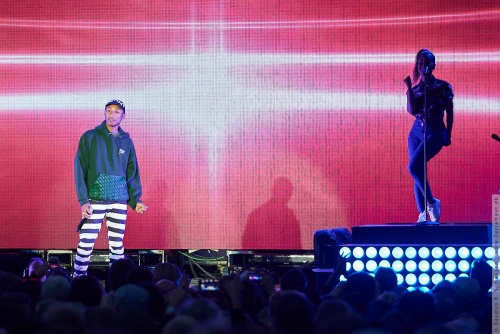 01-2016-02051 - Pharrell Williams (US)