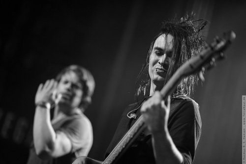 01-2015-00282 - Dirty Loops (SE)