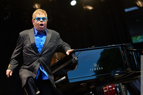 01-2015-01537 - Elton John (UK)