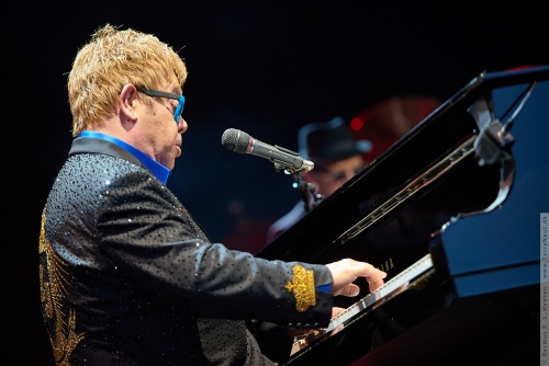 01-2015-01565 - Elton John (UK)