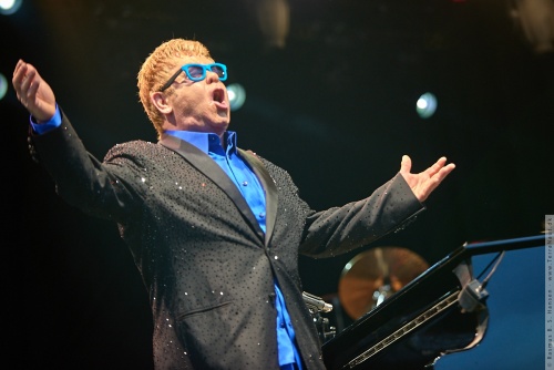 01-2015-01575 - Elton John (UK)