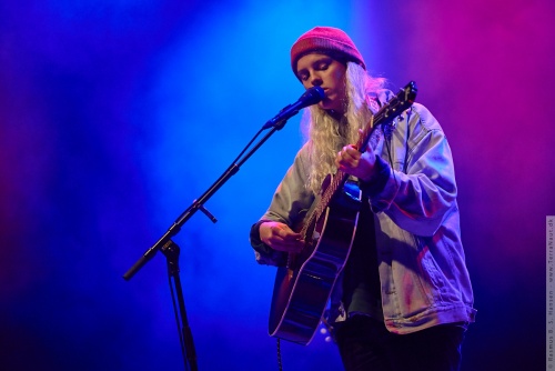 01-2015-02381 - Marika Hackman (UK)