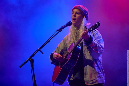 01-2015-02382 - Marika Hackman (UK)