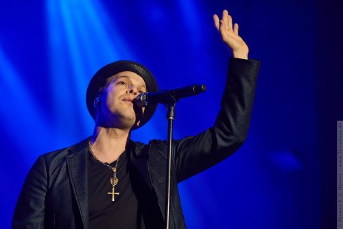 01-2014-00452 - Gavin Degraw (US)