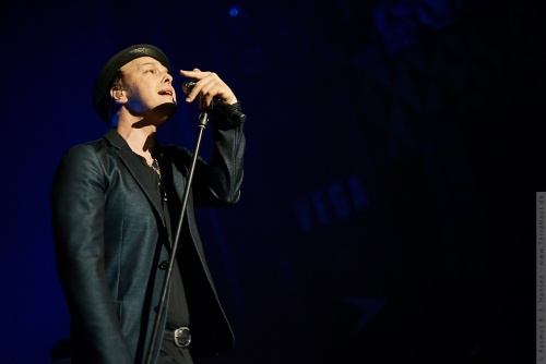 01-2014-00456 - Gavin Degraw (US)