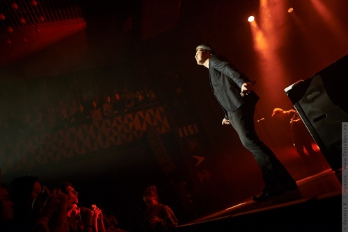 01-2014-00508 - Gavin Degraw (US)