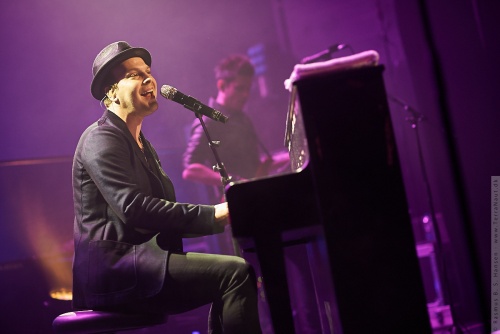 01-2014-00510 - Gavin Degraw (US)