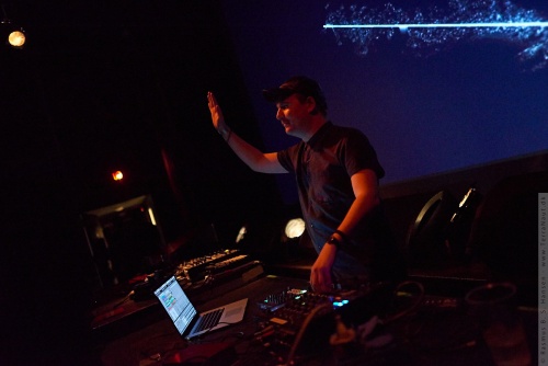 01-2014-04710 - Machinedrum (US)