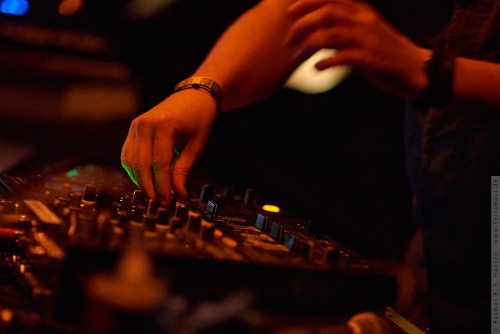 01-2014-04714 - Machinedrum (US)