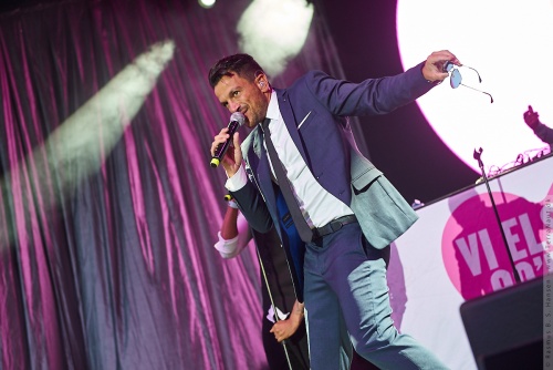 01-2017-02959 - Peter Andre (UK)
