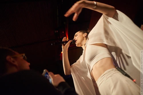 01-2018-00502 - Sofi Tukker (US)