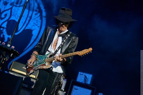 01-2018-02285 - The Hollywood Vampires (US)