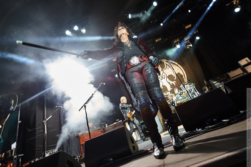 01-2018-02355 - The Hollywood Vampires (US)