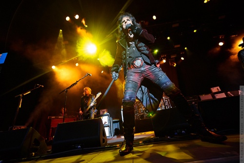 01-2018-02358 - The Hollywood Vampires (US)