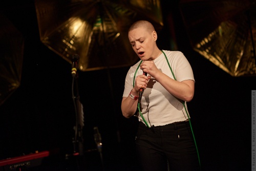 01-2018-04355 - Wallis Bird (IRL)