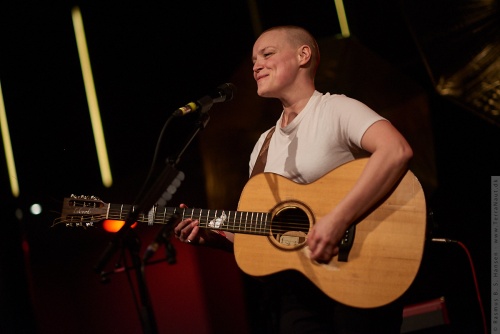01-2018-04388 - Wallis Bird (IRL)