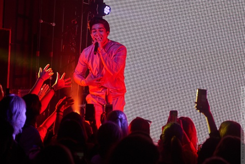 01-2019-01579 - Alex Aiono (US)