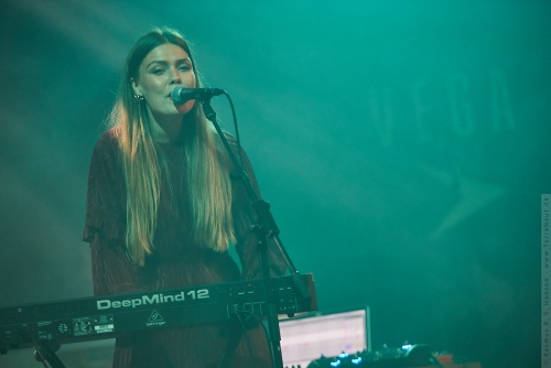 01-2021-01015 - Kara Moon (DK)
